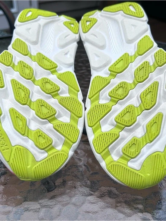 Hoka EUC Women’s Size 8.5 Clifton 9 Blue Coral Mesh Running Shoe MSRP $165 - Picture 11 of 12